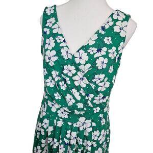 Lands End Green White Floral V-neck Pleated Dress Size M Fitted Waist Pockets